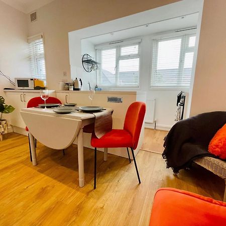 Flat In The Heart Of Leigh On Sea Less Than 2 Miles From The Beach Саутенд-он-Сі Екстер'єр фото